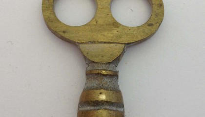 050460016A