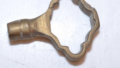050460039A