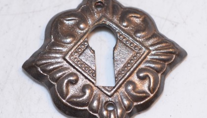 310910016A